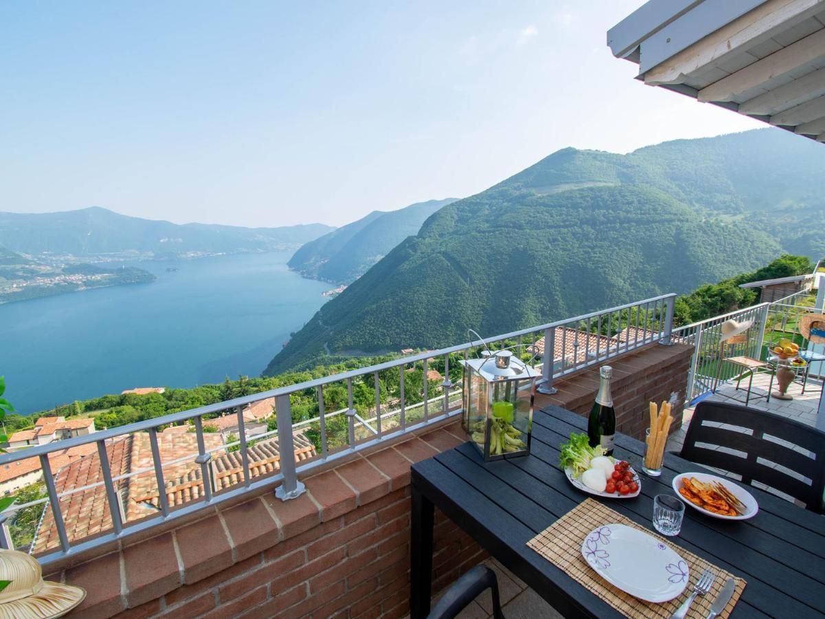 Van Gogh - Beautiful Lake Iseo View And Swimming Pool Parzanica Exteriör bild