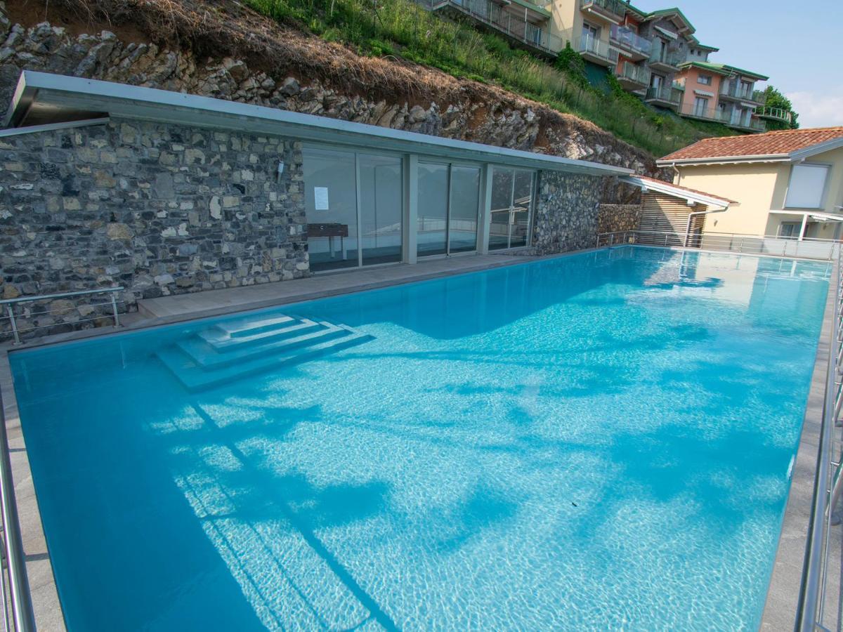 Van Gogh - Beautiful Lake Iseo View And Swimming Pool Parzanica Exteriör bild